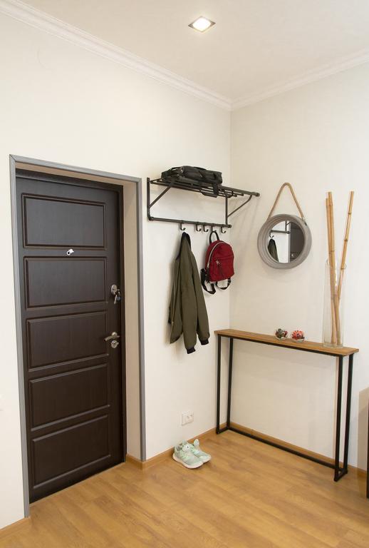 Apartment In The Center Of Odessa Exterior photo