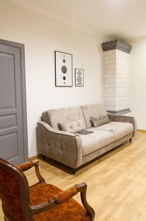 Apartment In The Center Of Odessa Exterior photo